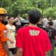 truk-besi-gagal-menanjak-di-padang-pariaman,-kernet-tewas-terjepit,-tim-sar-gerak-cepat-evakuasi-korban
