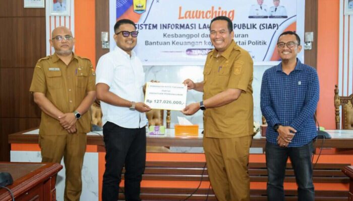 Pemko Pariaman Salurkan Bantuan Keuangan Rp925 Juta untuk 8 Partai Politik