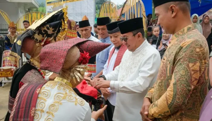 Pemkab Tanah Datar Jadikan Khatam Al-Qur’an Benteng Generasi Muda dari Pengaruh Zaman