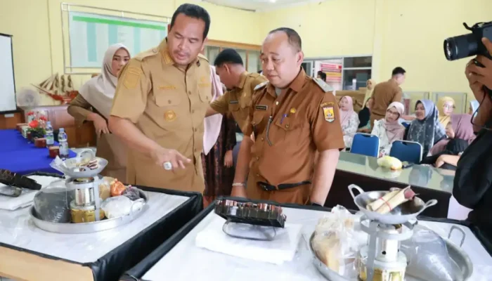 Tingkatkan Ekonomi Warga, Pemko Pariaman Gelar Pelatihan Pembuatan Batik Cap