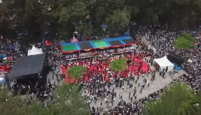 Pesona Budaya Hoyak Tabuik 2026 Sukses Dongkrak Ekonomi Pariaman