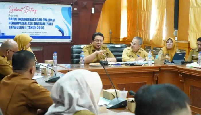 Evaluasi PAD, Pemkab Tanah Datar Optimalkan Target Rp77 Miliar Tahun 2026