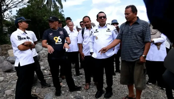 Kemendagri Apresiasi Kecepatan Pemulihan Pascabencana di Tanah Datar
