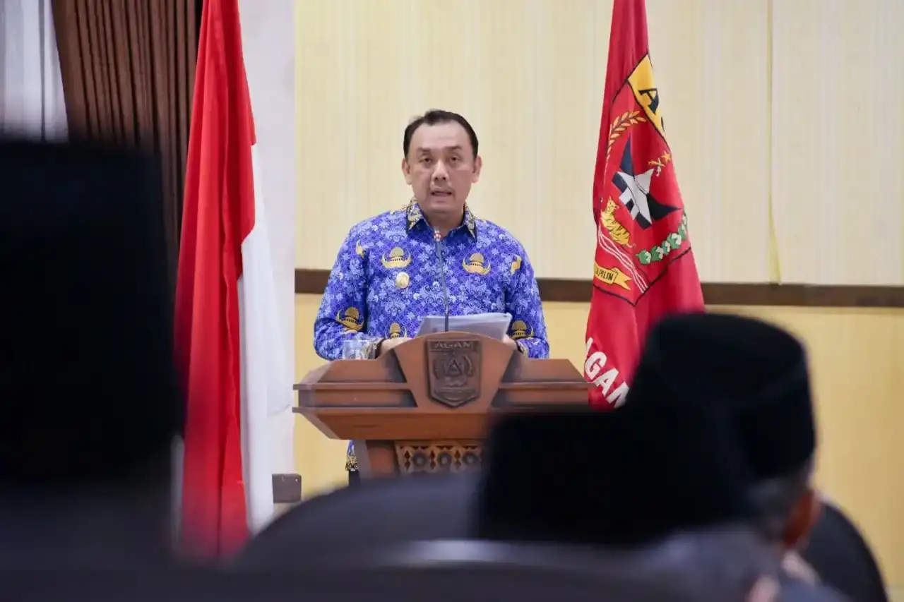 Wakil Bupati Agam, Muhammad Iqbal saat menyampaikan gambaran umum Rancangan KUA-PPAS 2027 dalam rapat paripurna DPRD Agam, Jumat (17/7/2026). Foto : Istimewa