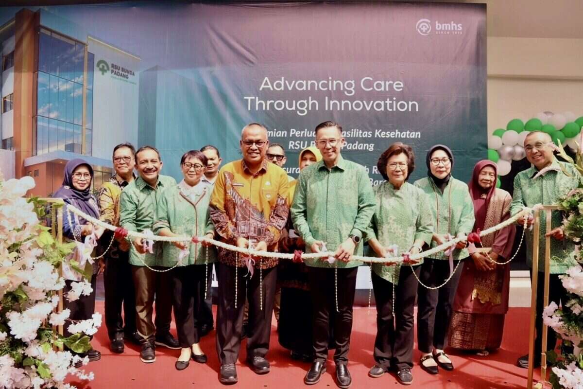 RSU Bunda Padang Hadirkan Sistem Bedah Robotik Pertama di Sumatera Barat. Foto : Istimewa