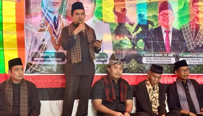 Pemprov Sumatera Barat Wajibkan Ekstrakurikuler Silek Lestarikan Budaya Minangkabau