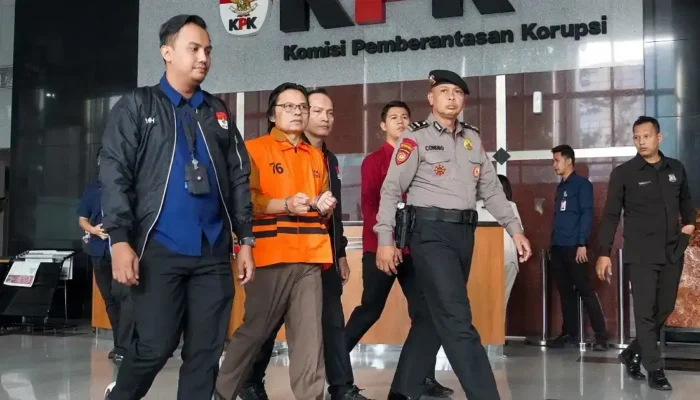 Tuntaskan Kasus Gratifikasi Rp30 Miliar, KPK Tahan Mantan Sekjen MPR RI