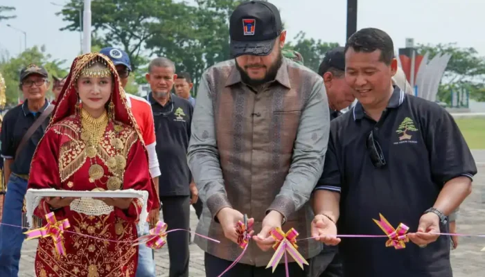 Wali Kota Dorong Pameran Bonsai Padang Jadi Ajang Skala Nasional