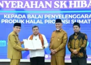 Wakil Wali Kota Padang, Maigus Nasir, saat menghadiri Rapat Koordinasi (Rakor) Kepala Daerah se-Sumatera Barat bertema "Penguatan Komitmen Pemerintah Daerah dalam Percepatan Sertifikasi Halal dan Pembangunan Ekosistem Halal di Sumbar" yang digelar di Auditorium Istana Gubernur Sumbar, Selasa (4/8/2026).