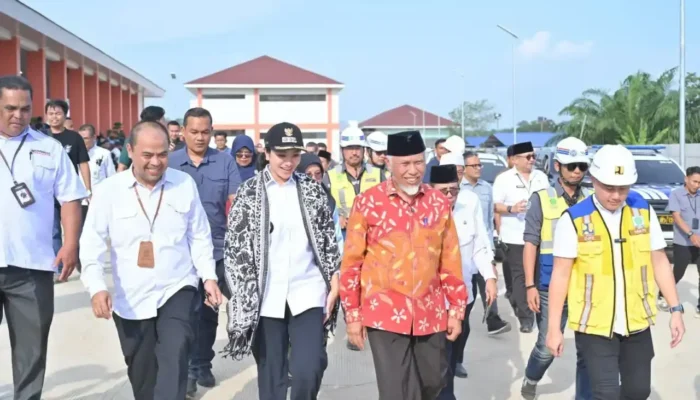 Gubernur Mahyeldi Resmikan SRT 3 Dharmasraya, Fokus Putus Rantai Kemiskinan