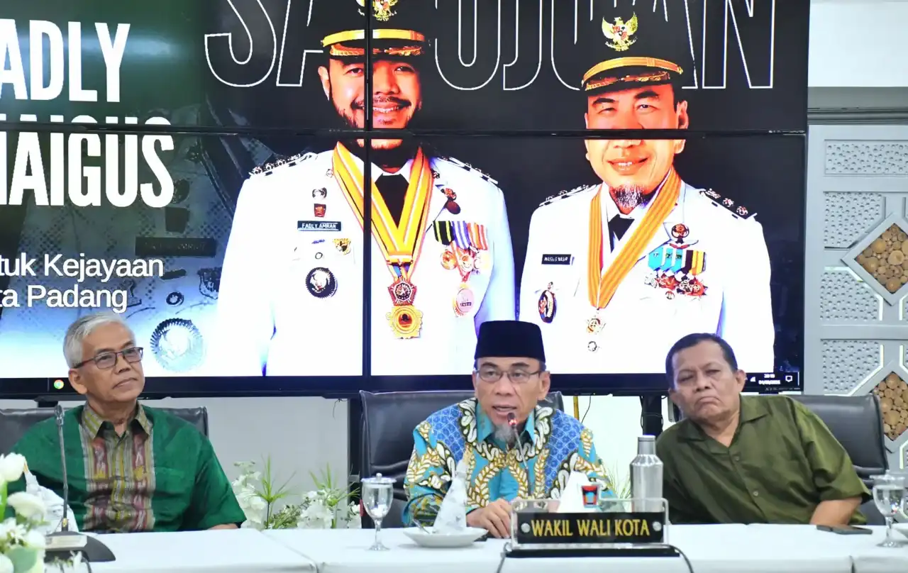 Wakil Wali Kota Padang, Maigus Nasir, bersama jajaran Dewan Pengurus Daerah (DPD) APPMBGI Sumatera Barat di Gedung Putih Rumah Dinas Wali Kota Padang, Selasa (4/8/2026).