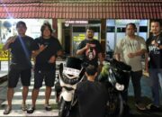 Tim Klewang Polresta Padang mengamankan residivis pencuri sepeda motor milik penjaga sekolah di Pasar Raya Padang.