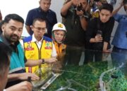 Zigo Rolanda meninjau lokasi proyek fly over Sitinjau Lauik yang berdampak pada kualitas air baku di Lubuk Paraku, Padang.