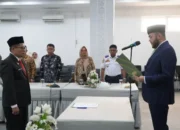Wali Kota Padang Lantik Indra Noferi Sebagai Dewas Perumda PSM Padang